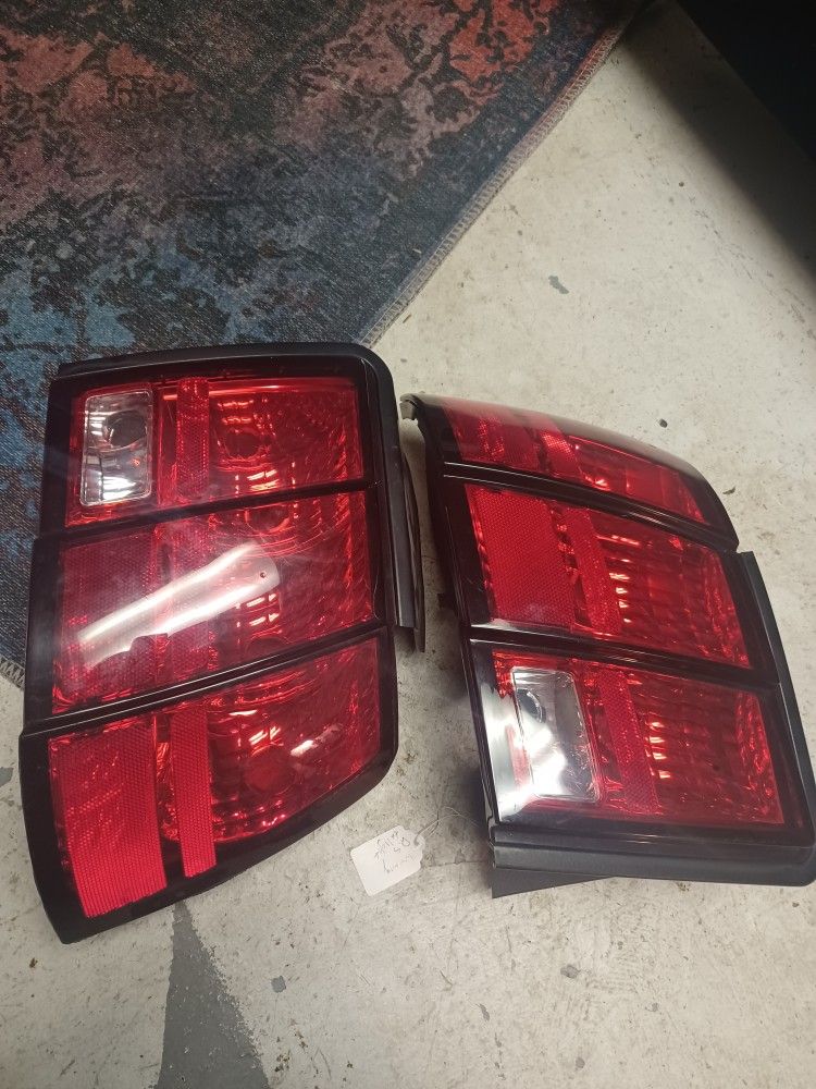 1999 Mustang Set Of Tailights