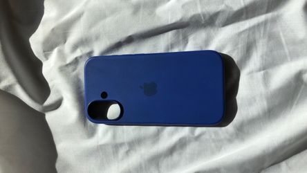 iPhone 16 silicone phone case
