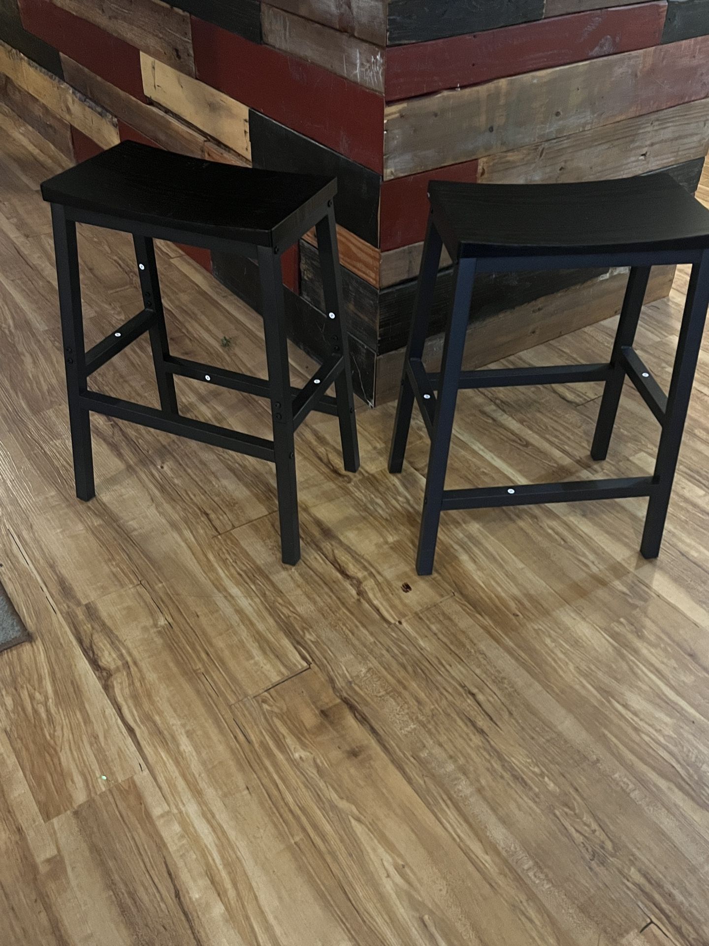 2 Small Stools 