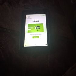 AMAZON KINDLE 8' TABLET