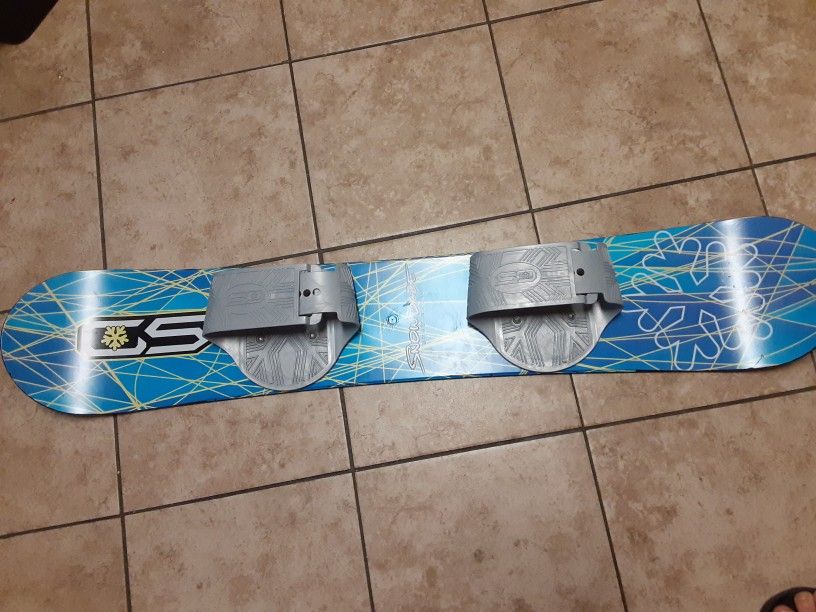SNOW DAZE /SNOWBOARD - SIZE 101cm / 40 Inches../ $30 FIRM PRICE