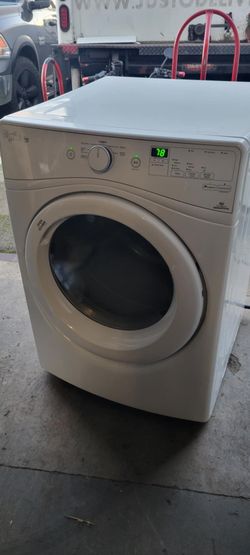 White Whirlpool dryer 