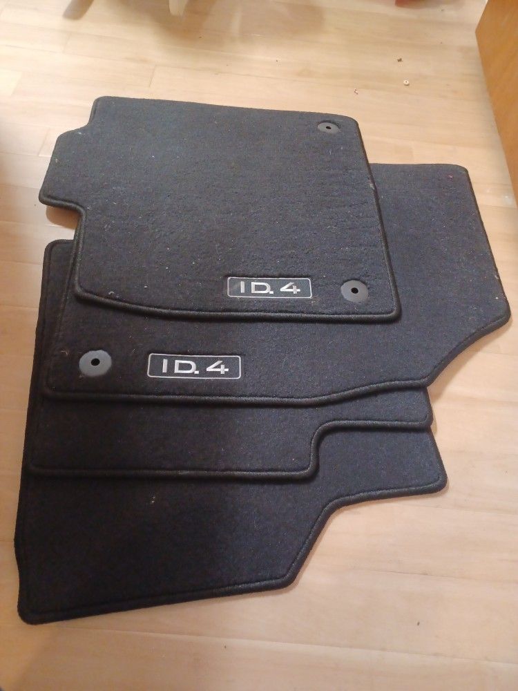 ID.4 Carpet Mats