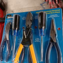Ideal Professional Electrical Tool Kit 6- Piece. 