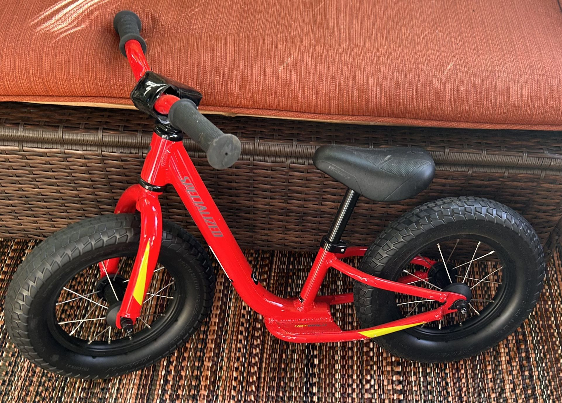 Specialized hotwalk red 12 inch 2022