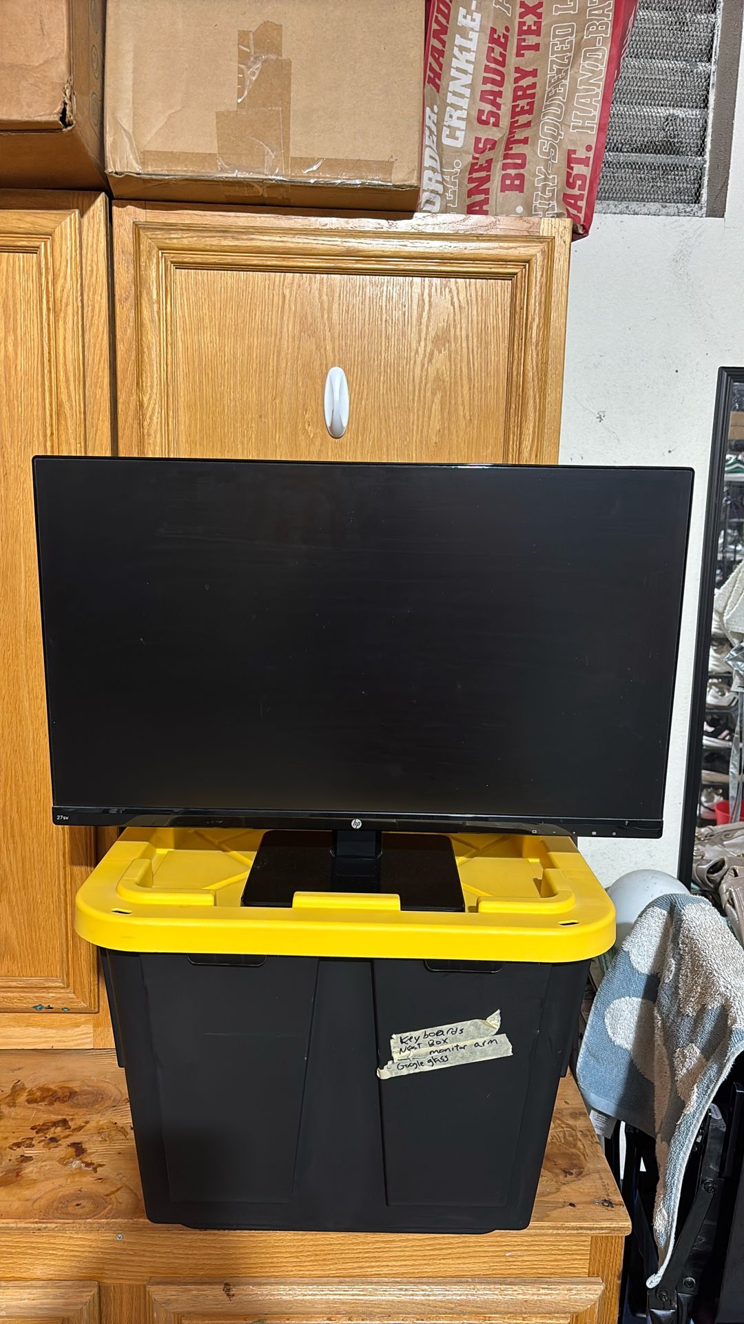 HP 27 Inch Monitor
