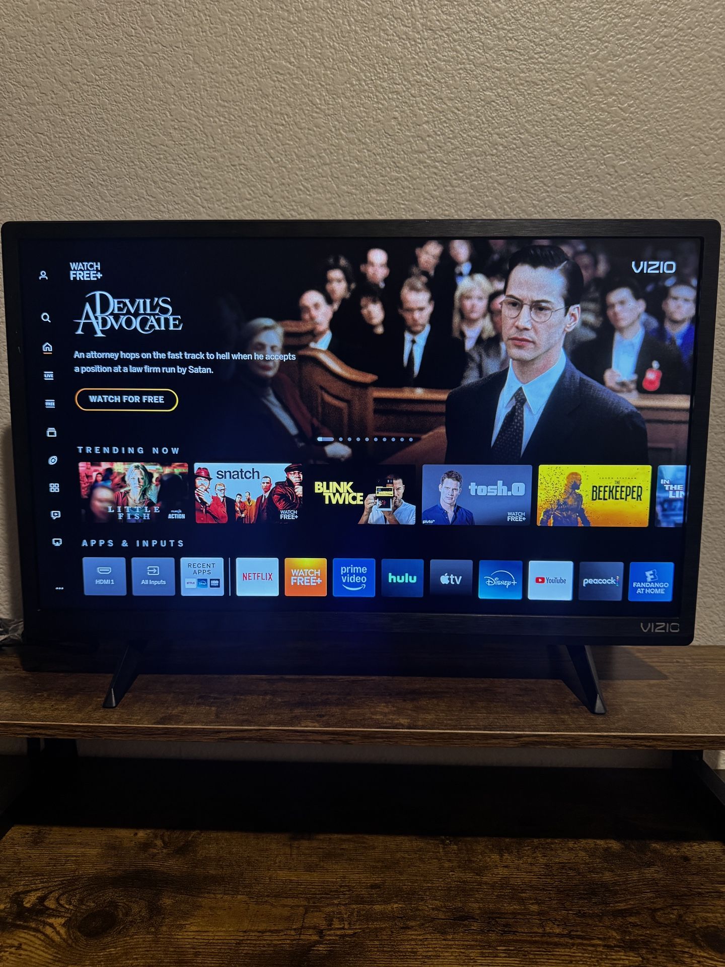 24” VIZIO SmartCast TV