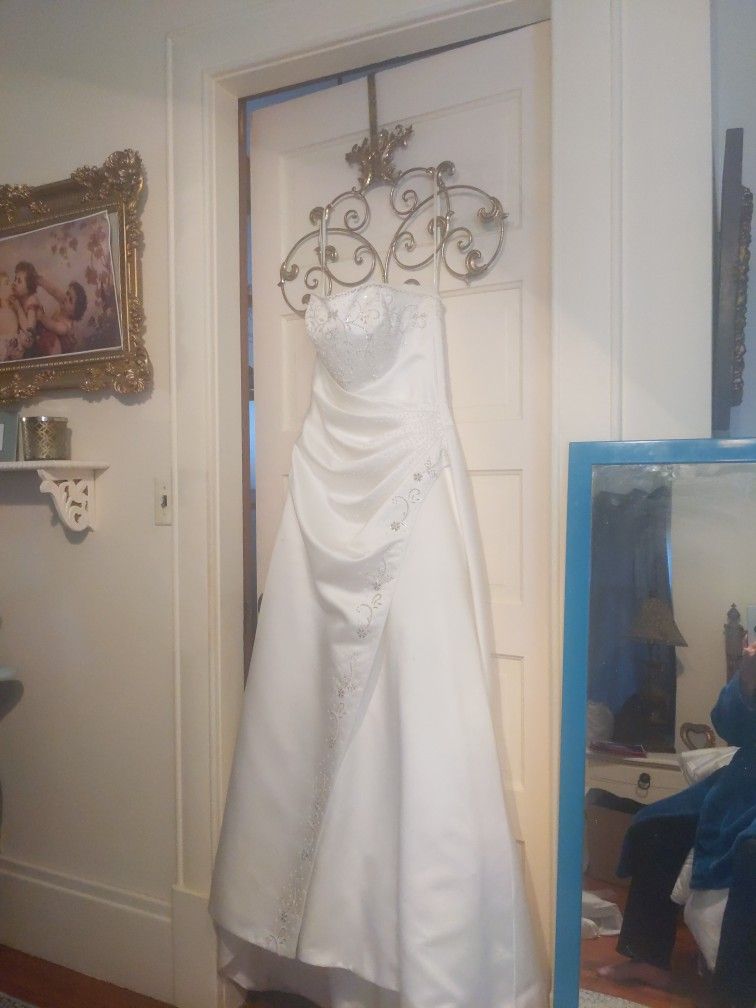 Wedding Gown With Lace Up Back