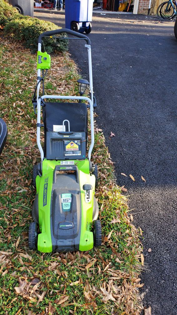Greenhouse 10 amp electric mower free for pickup
