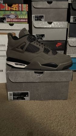 Air Jordan 4 Retro