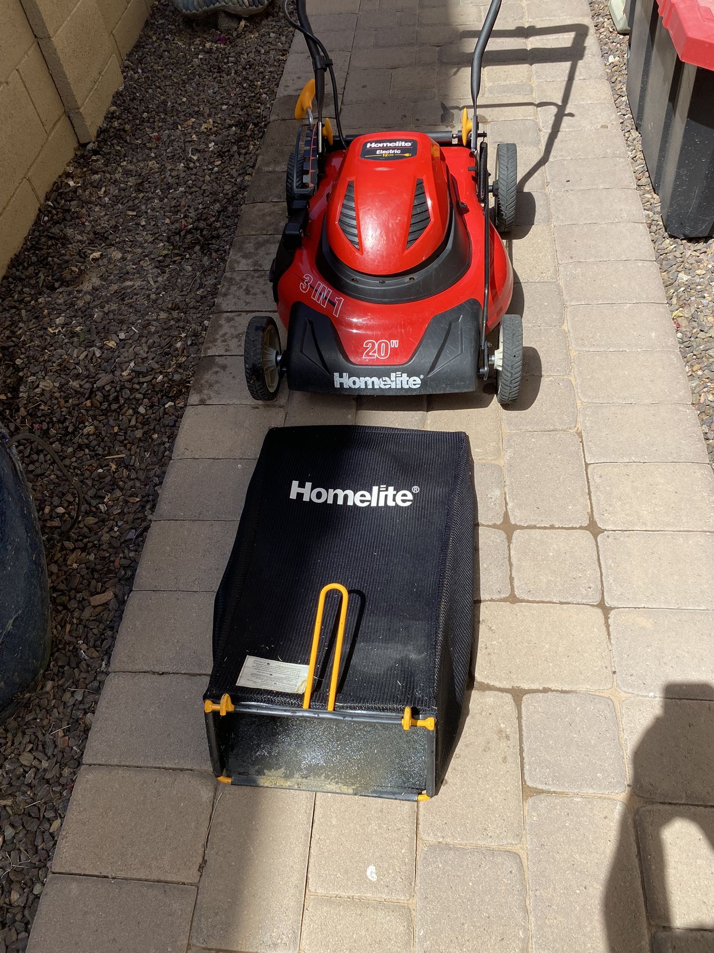 Homelite 20 12amp 3 In 1 Electric Lawnmower for Sale in Mesa AZ OfferUp