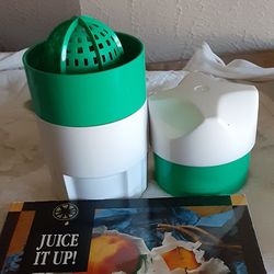 Juicer/recipe Book