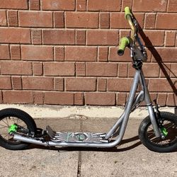 Mongoose Scooter Expo Kick BMX Green & Grey