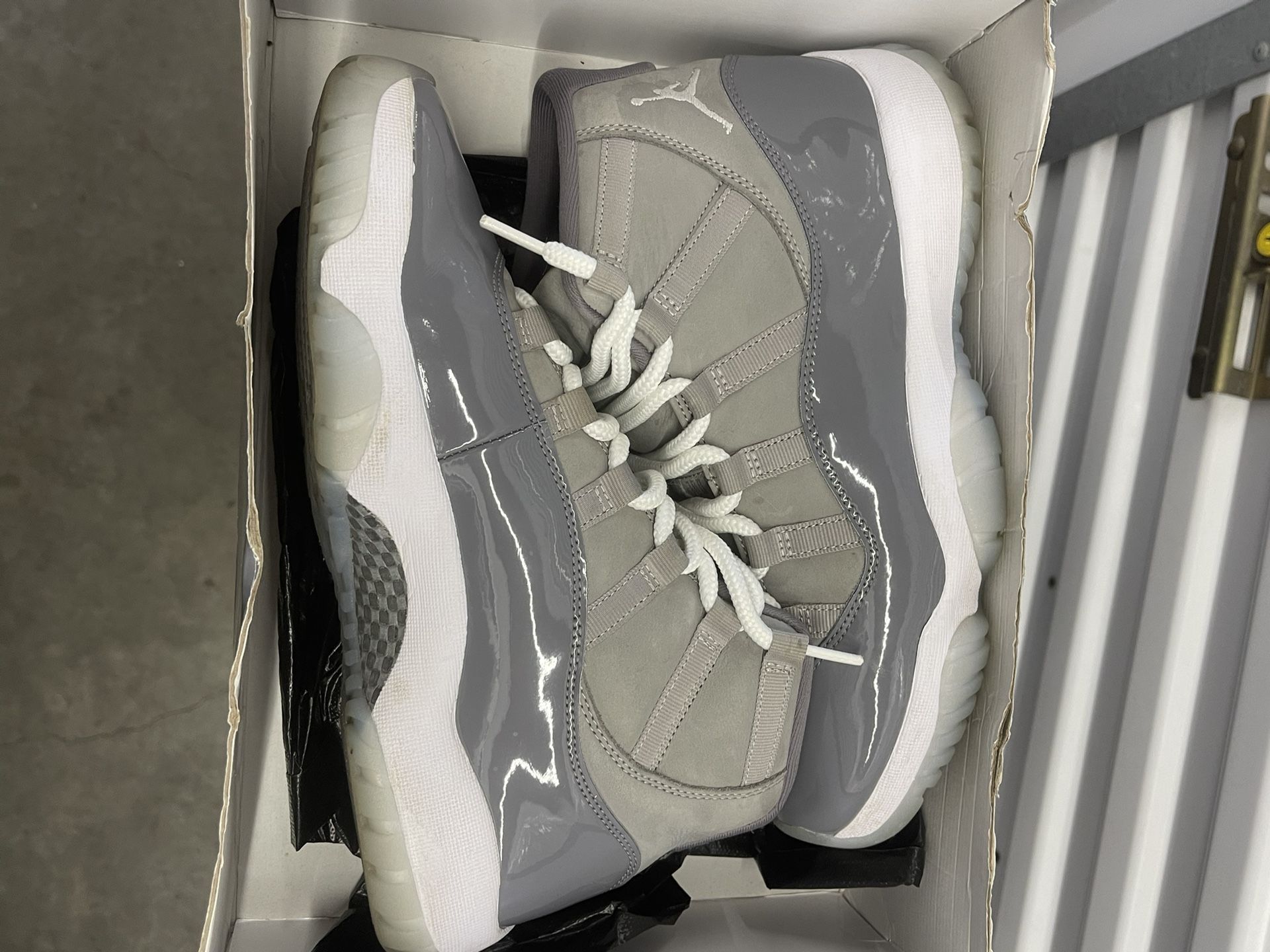 Dead Stock Retro 11 Cool Gray