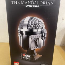 THE MANDALORIAN LEGO HELMET