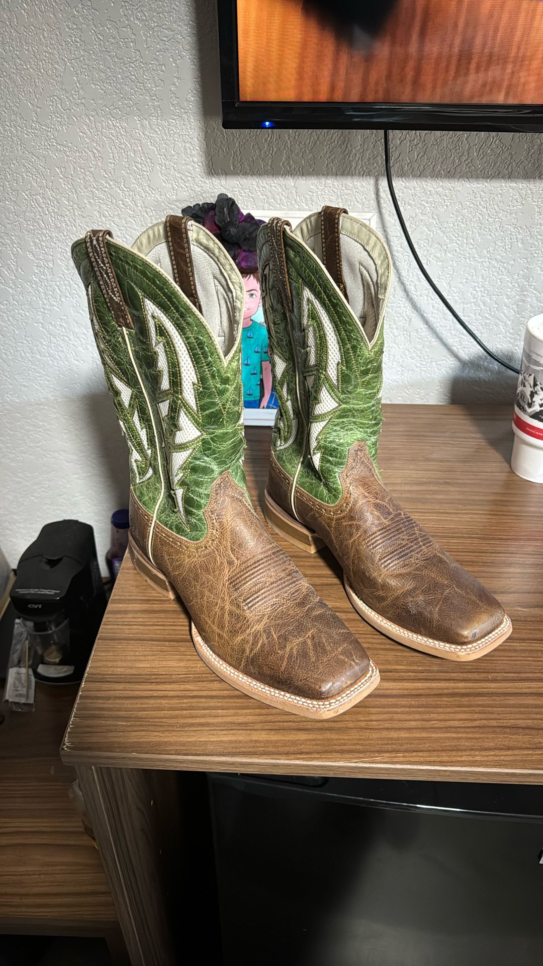 Men’s Arita Boots Size11