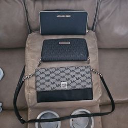 Michael Kors Wallets And Cross Body