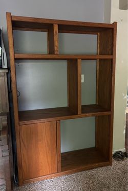 Bookshelf - Free