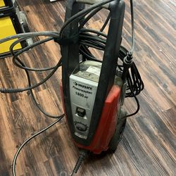 Husky 1800 PSI Electric Power Washer. 