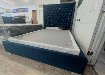 🔥 LUXURY KING BED + FREE METAL BOXSPRING | $575 🔥