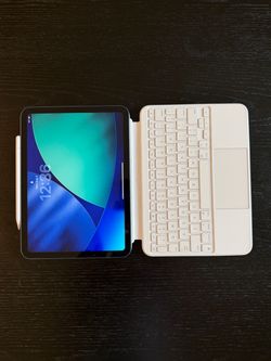 Apple iPad with Magic Keyboard and Apple Pencil