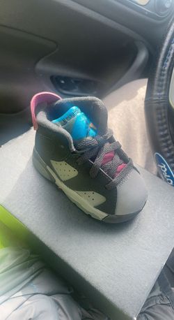 Jordan Retro ( Kids) Size 3C