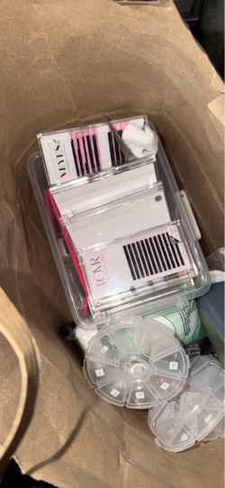 Eyelash stuff