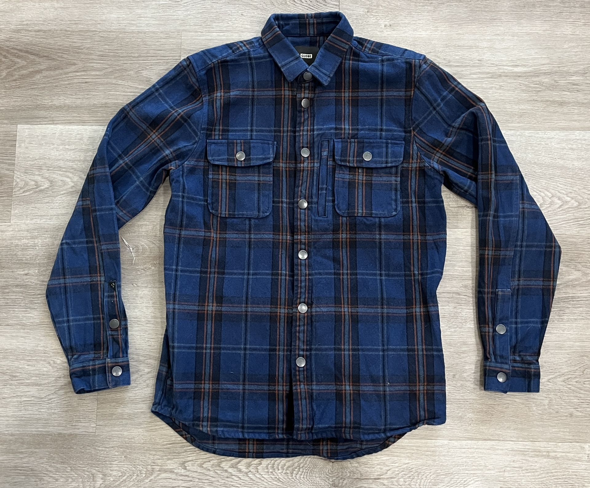 (Make An Offer!) Globe Flannel Plaid Heavy Snap Button Down Long Sleeve Shirt Jacket Shacket