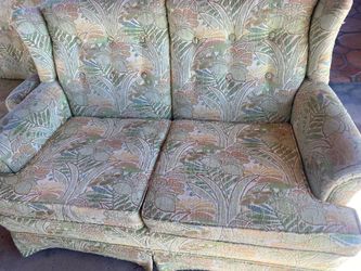 Vintage couch’s