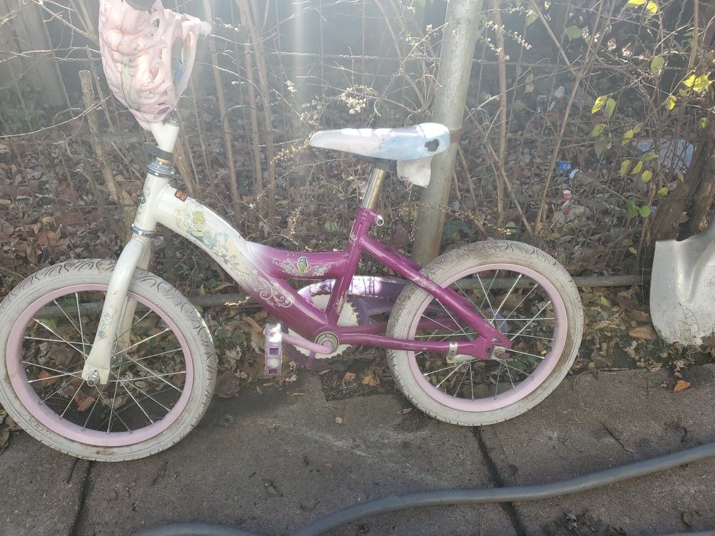 Use 16 Inch Girls Huffy Ready To Roll 