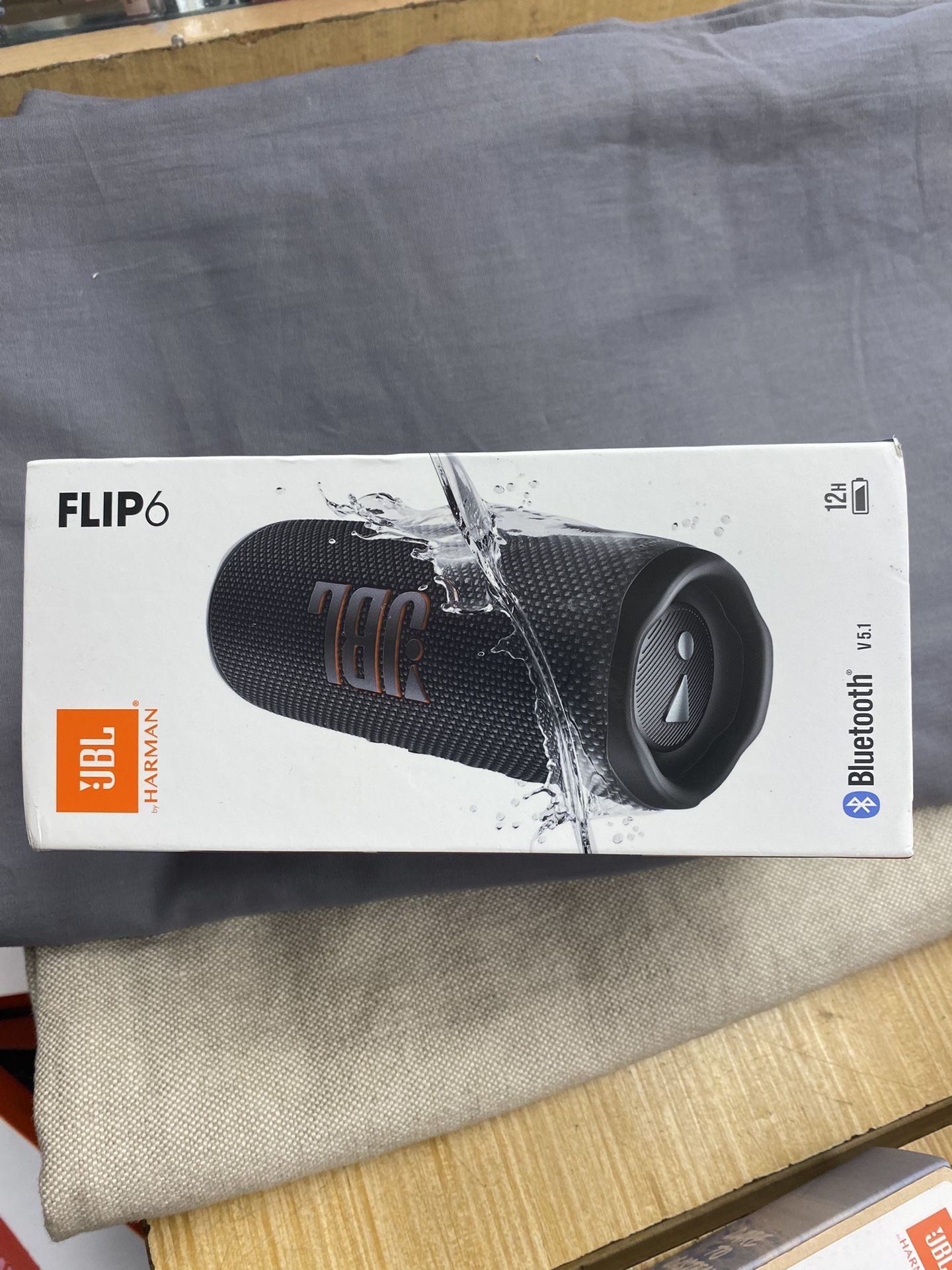 JBL Flip 6 Portable Waterproof Bluetooth Speaker (Black) BRAND NEW SEALED