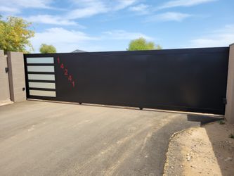 Sliding entry gate/RV gate