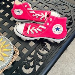 HOT PINK CONVERSE