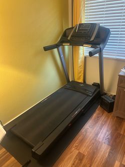 Treadmill excellent condition