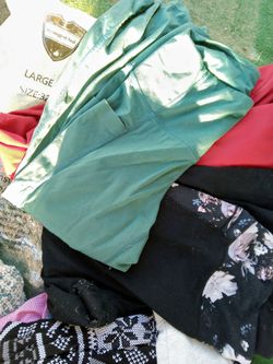 Bundle of (3) set of yoga pants