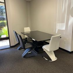 Sartell Dining Set 