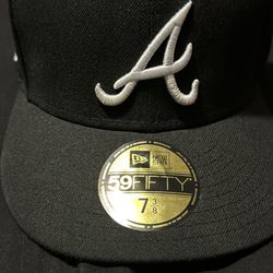 Atlanta Braves Hat With Patch Size 7 3/8