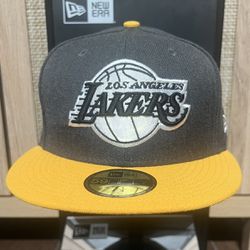 Los Angeles Lakers New Era Fitted Hat 
