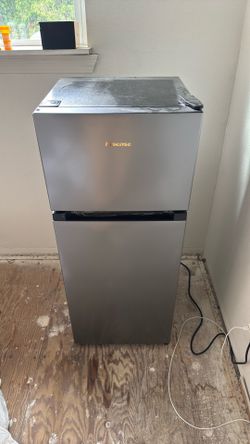 Hisense Mini Fridge with Freezer — Works Great
