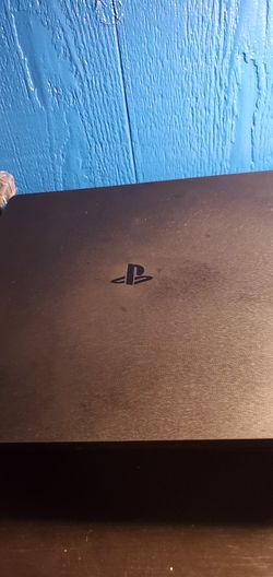 Ps4 slim (FOR PARTS)