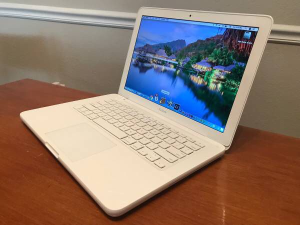 Rare white Macbook unibody 240GB solid state drive