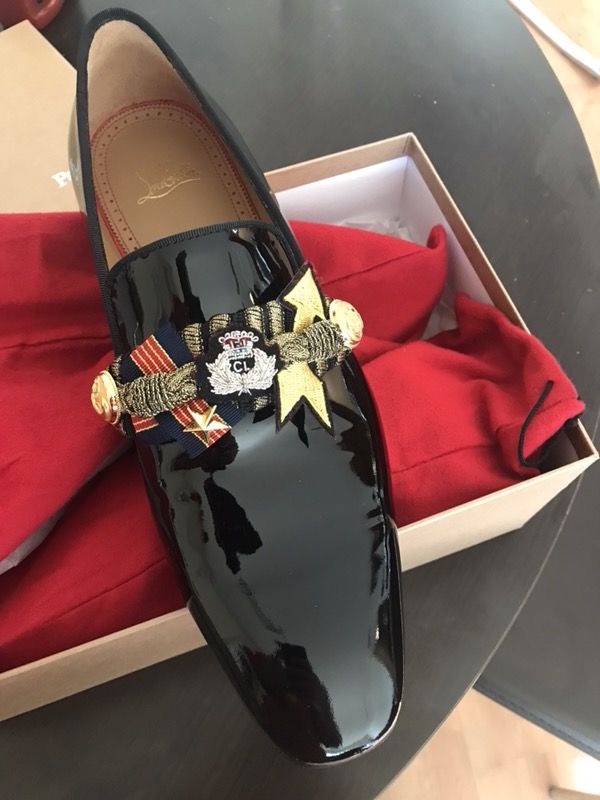 red bottom louboutin mens