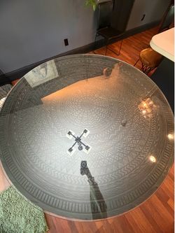 FOUR SEAT DINING TABLE YOU PICK UP
