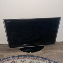 43’ Toshiba TV