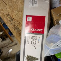 7 Foot Pre-Lit  Christmas Tree Artificial 
