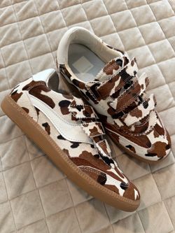 Dolce Vita velcro sneakers - size 9