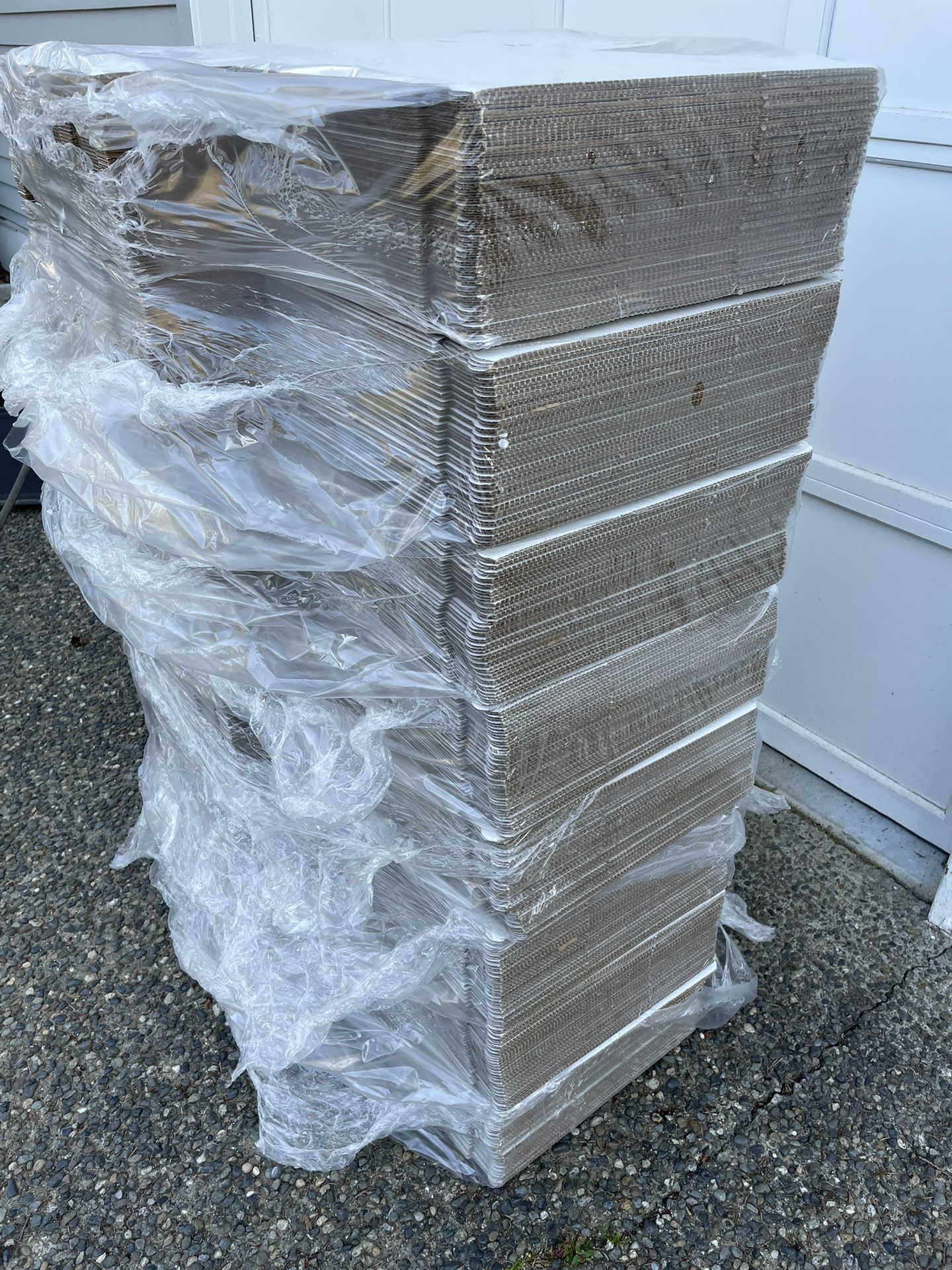ULINE White Literature Mailers Shipping Boxes 14 1/4 x 11 1/4 x 2”