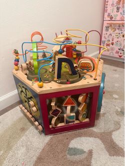 Kids wooden play center