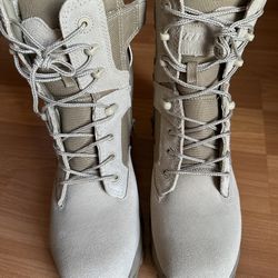 Bates Men's Gx-8 Composite Toe Side Zip Work Boot Size 7.5 Men’s, Women’s 9 (no box)