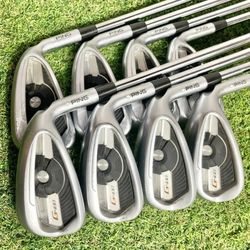 Ping G400 Irons / 4-PW Men’s (R) 8 clubs